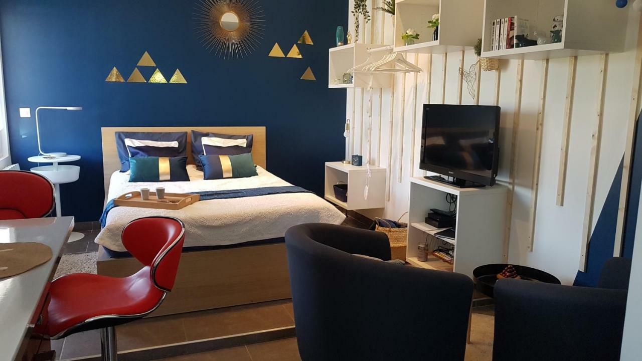 Studio Bleu - Parc Asterix - Mer De Sable - Villepinte - Aeroport Cdg Vemars エクステリア 写真